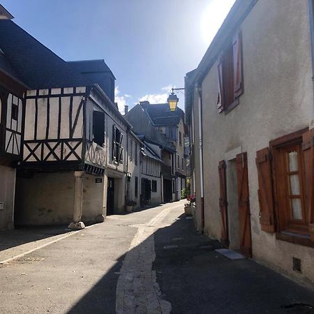 Agreable Maison Au Centre D'Arreau Pour 8 Pers Exterior foto