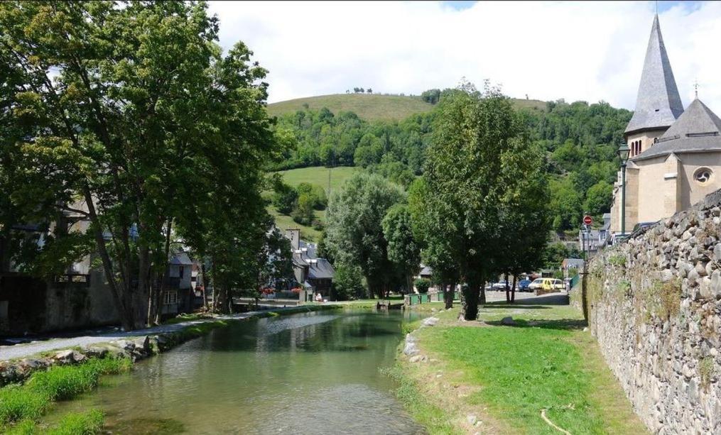 Agreable Maison Au Centre D'Arreau Pour 8 Pers Exterior foto